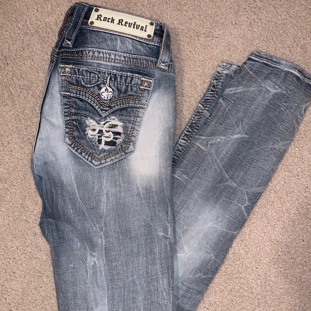Rock Revival Distressed skinny jeans